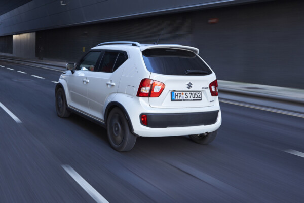 Suzuki Ignis Facelift schräg hinten