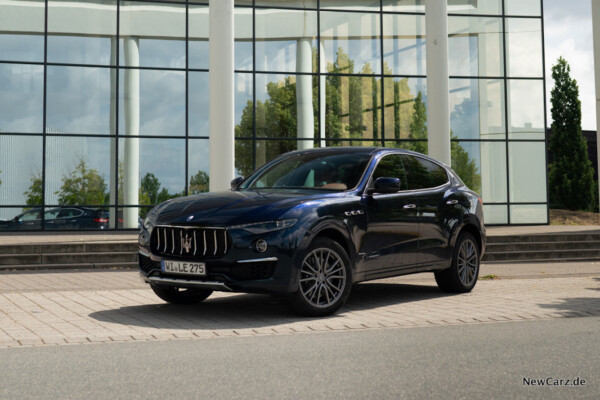 Maserati Levante Diesel schräg Seite