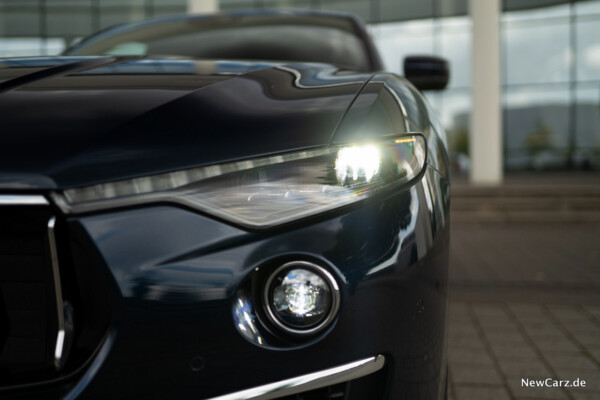 Maserati Levante Diesel LED Matrix Scheinwerfer