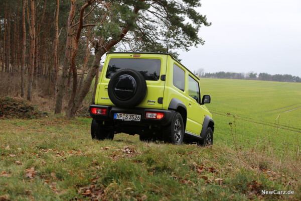 Suzuki Jimny im Gelände