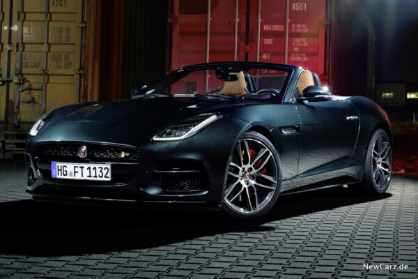 Jaguar F-Type R British Racing Green