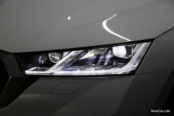 Skoda Octavia Combi Matrix LED Scheinwerfer