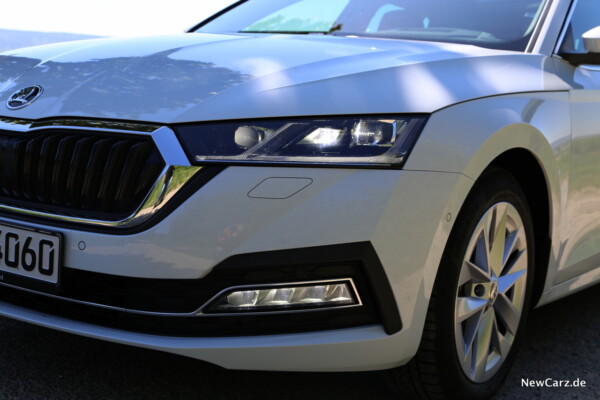 Skoda Octavia Combi 2020 LED Scheinwerfer