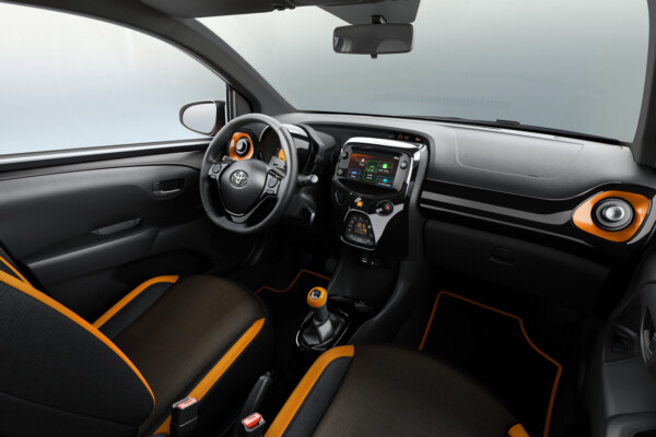 Toyota Aygo x-JBL Interieur