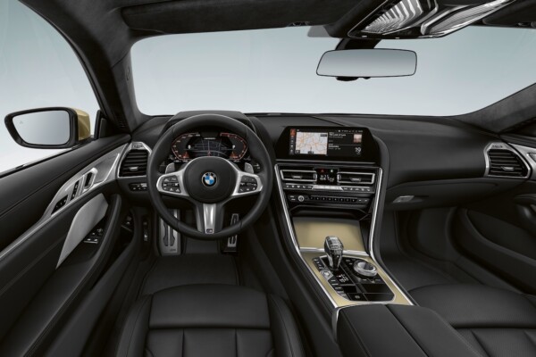 BMW 8er Golden Thunder Interieur