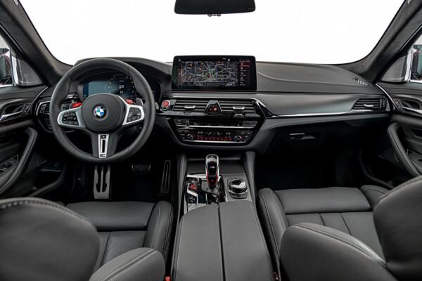 Interieur F90