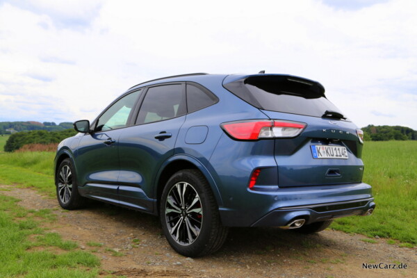 Ford Kuga PHEV seitlich