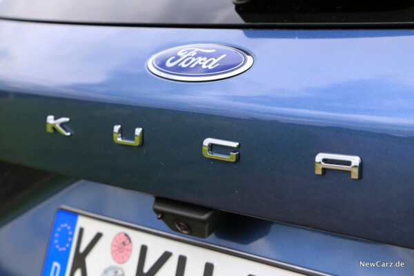 Ford Kuga PHEV Schriftzug