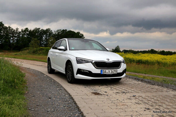 Skoda Scala G-Tec schräg vorn rechts