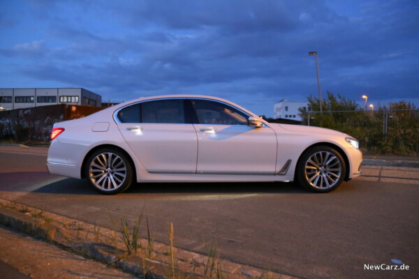 BMW 730d xDrive Seite