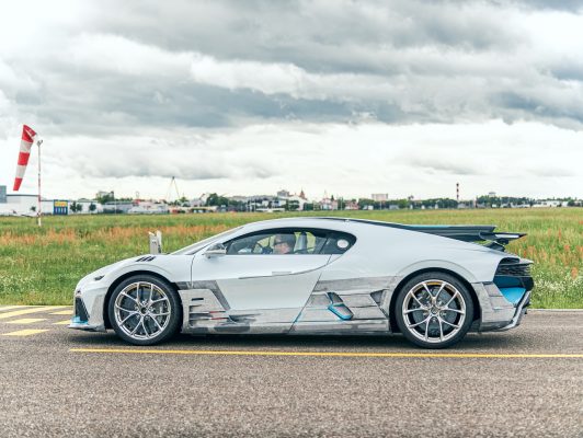 Bugatti Divo auf Testfahrt