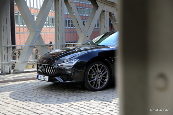 Maserati Ghibli S Q4 Front