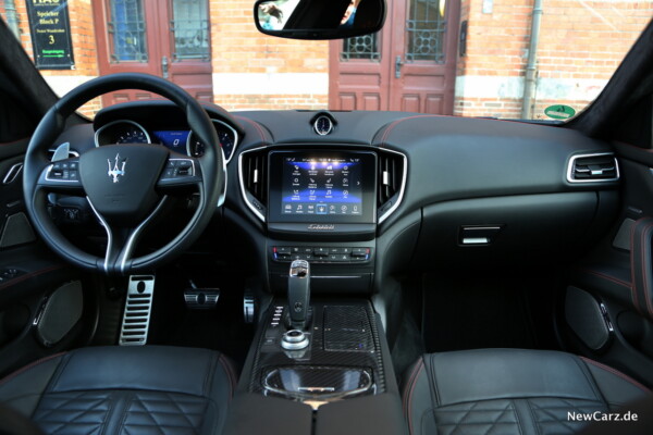 Maserati Ghibli S Q4 Interieur