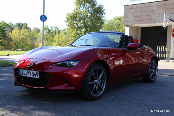 Mazda MX-5 Roadster schräg