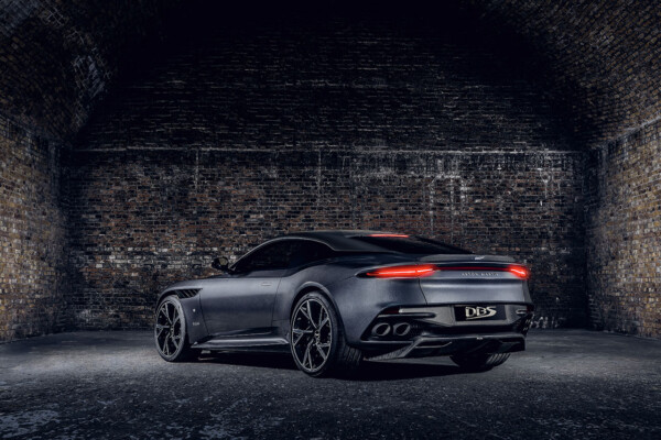 Aston Martin 007 Edition DBS Superleggera