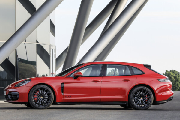 Porsche Panamera GTS 2021