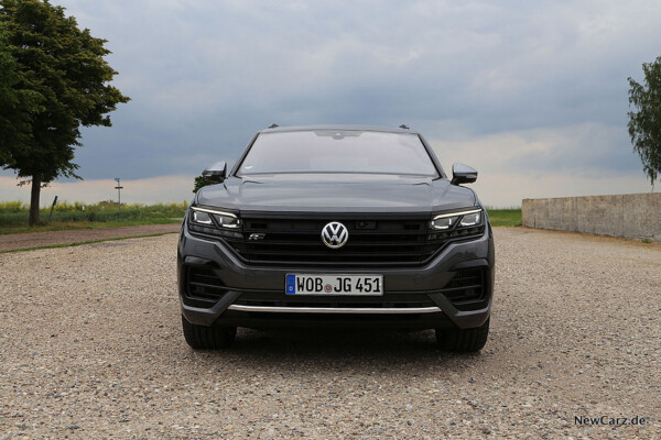 Volkswagen Touareg V8 TDI Front