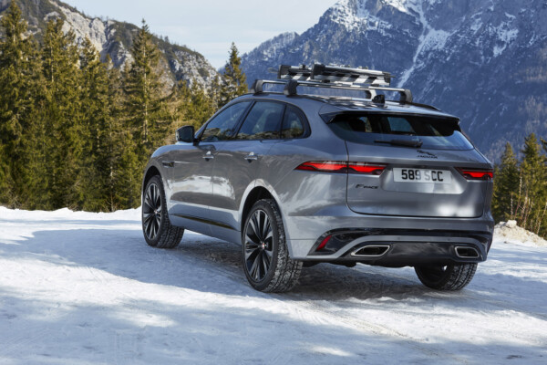 Jaguar F-Pace Facelift im Schnee