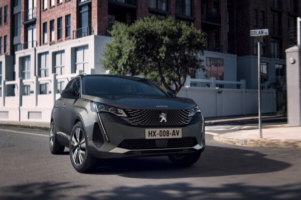 Peugeot 3008 Facelift Front