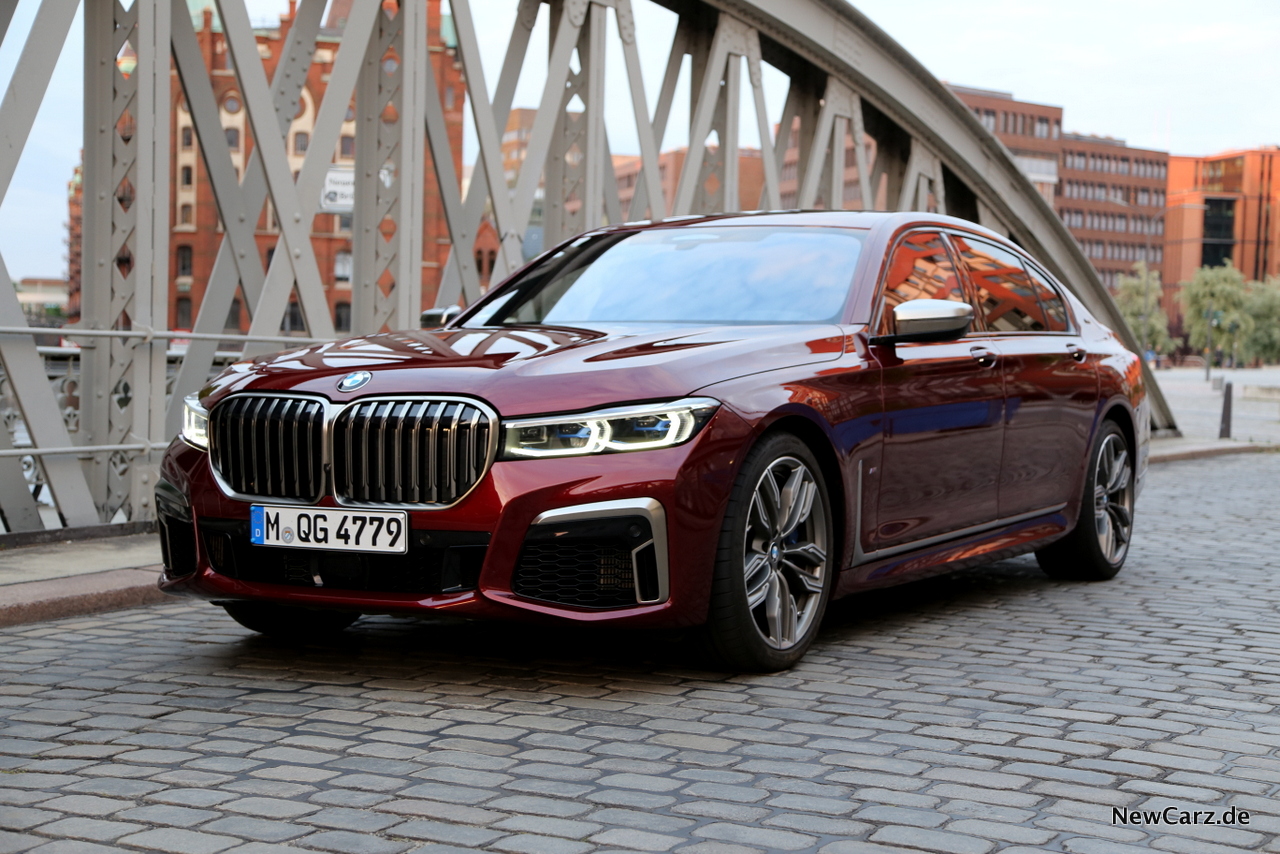 BMW M760Li xDrive