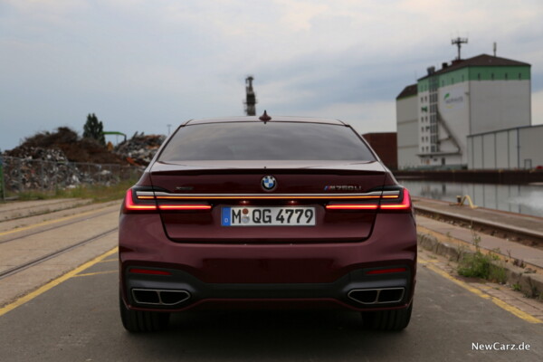 BMW M760Li xDrive Heck