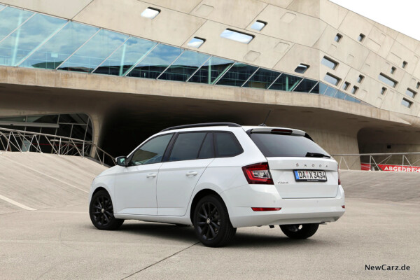 Skoda Fabia Combi schräg hinten links