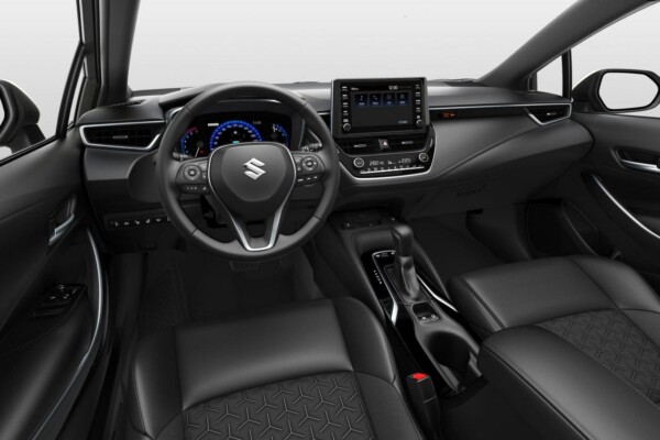 Suzuki Swace Interieur