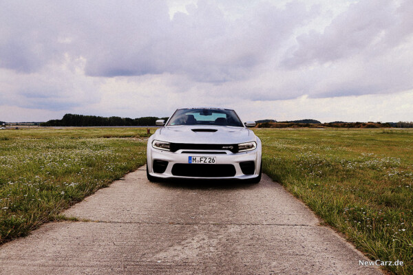 Dodge Charger SRT Hellcat Front