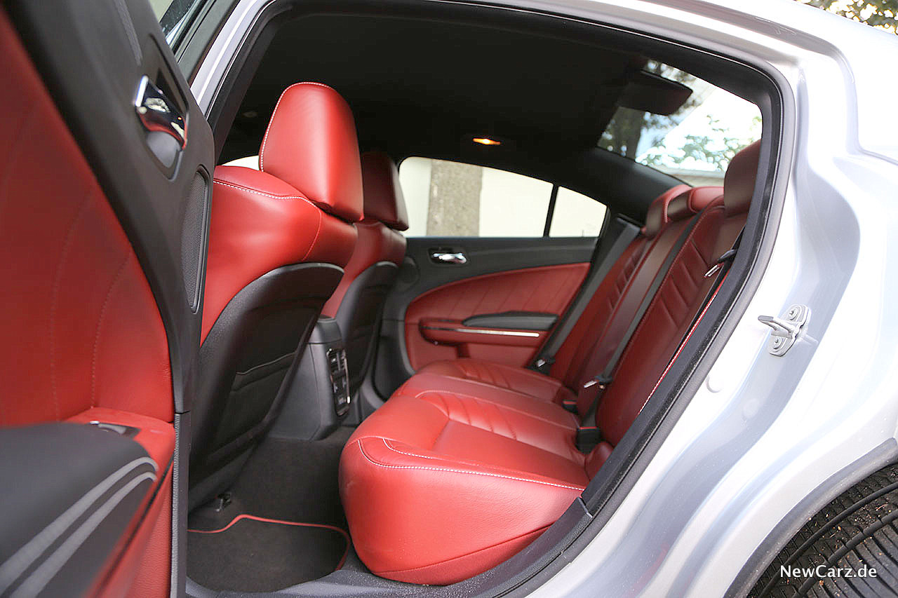 Dodge Charger SRT Hellcat Fond
