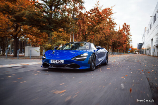 McLaren 720S Spider driving