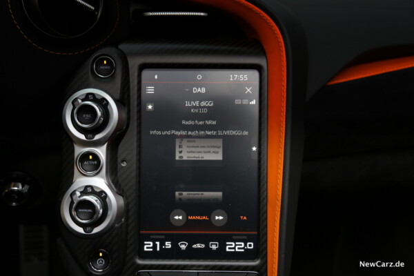 McLaren 720S Infotainment