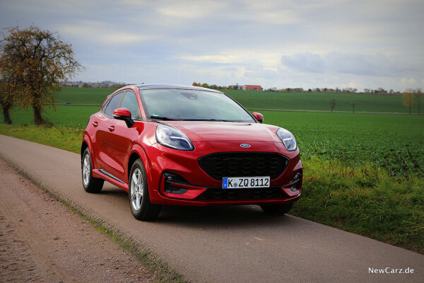 Ford Puma schräg vorne rechts