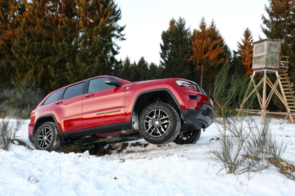 Jeep Grand Cherokee offroad