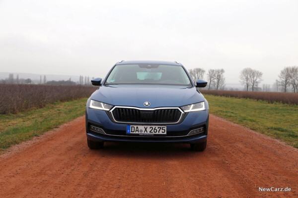 Skoda Octavia Combi Front