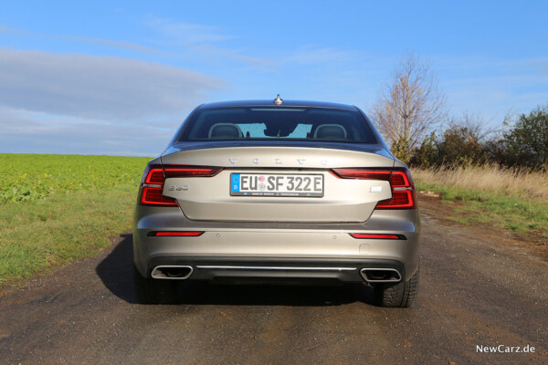 Volvo S60 T8 Recharge Heck