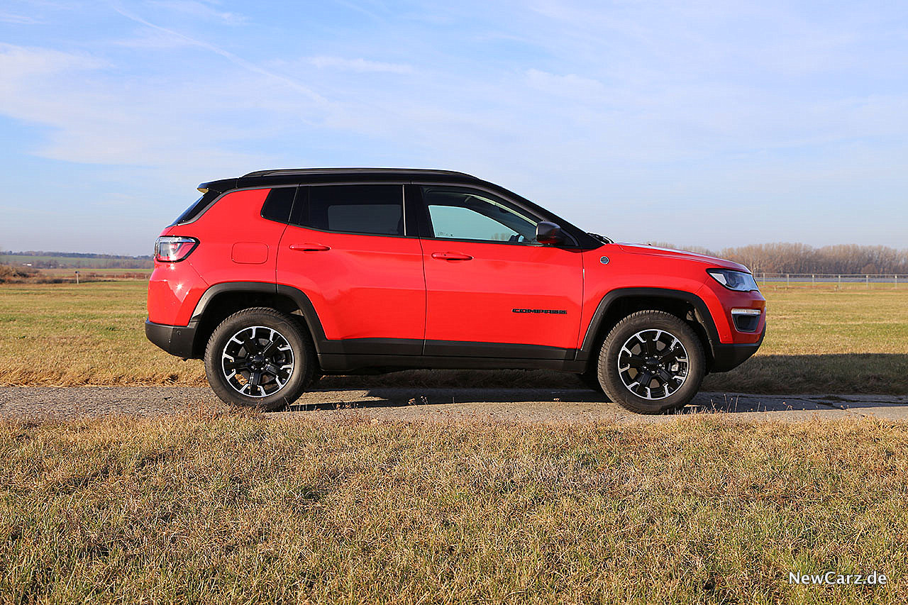 Jeep Compass 4xe - Teilelektrisch eingenordet 