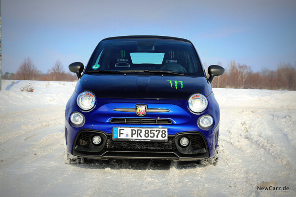 Abarth 595C Monster Energy Yamaha Front