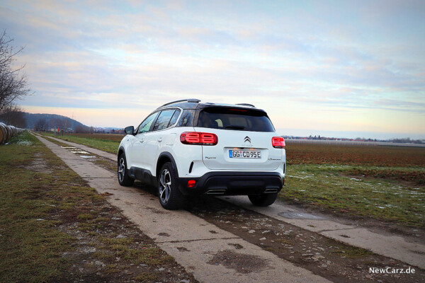 Citroen C5 Aircross Hybrid schräg hinten links