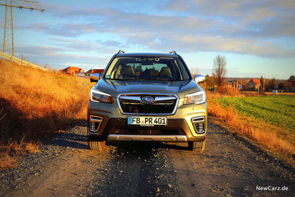 Subaru Forester e-Boxer Front