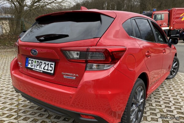 Subaru Impreza e-Boxer Rot