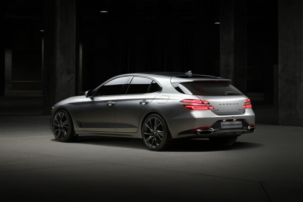 Genesis G70 Shooting Brake schräg hinten