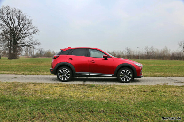 Mazda CX-3 side view