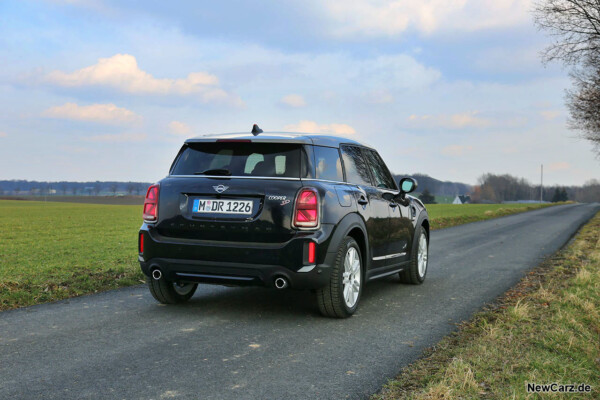 Mini Countryman Cooper SD schräg hinten rechts