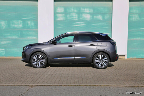 Peugeot 3008 Hybrid4 Seite