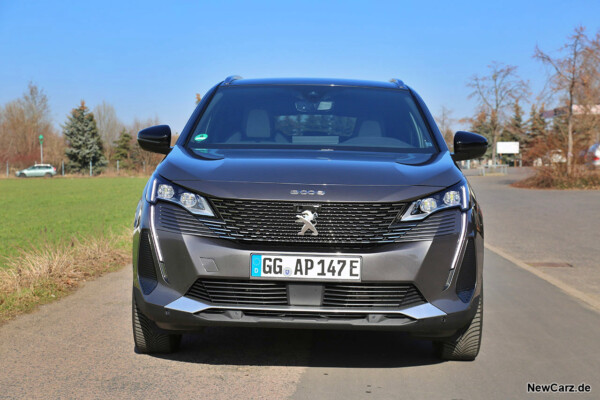 Peugeot 3008 Hybrid4 Front