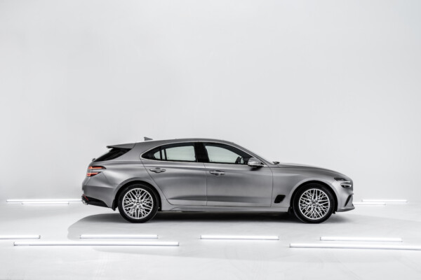 Genesis G70 Shooting Brake Seite