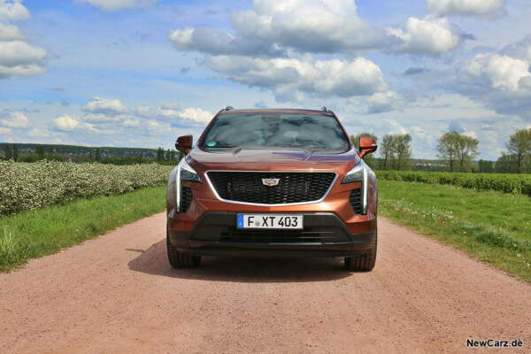 Cadillac XT4 Front