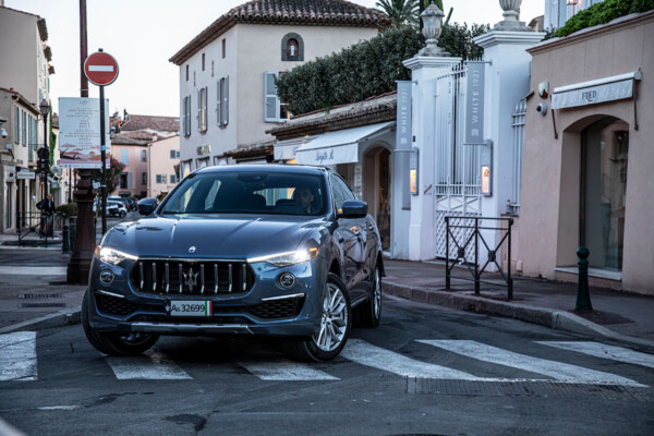 Maserati Levante GT Hybrid urban