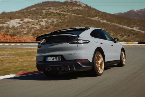 Porsche Cayenne Turbo GT on track