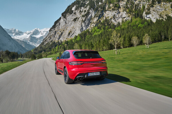 Porsche Macan 2021